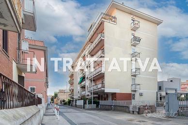 2 LOCALI A CIVITAVECCHIA