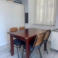 Tavolo in legno massello