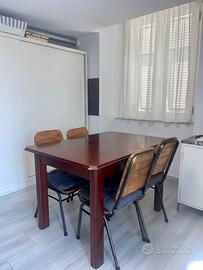 Tavolo in legno massello