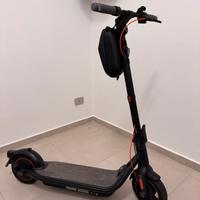 Monopattino elettico Segway-Ninebot F65I