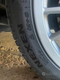 4 gomme Nexen 225/45 R17 DOT 2025 Nuove
