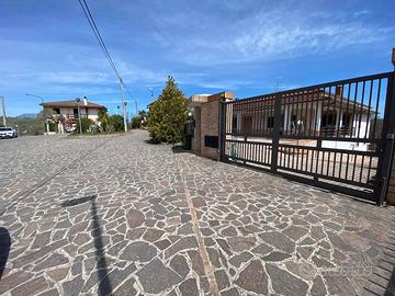 Villa indipendente con giardino privato