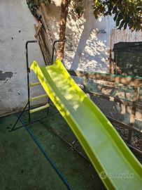 scivolo verde per giardino