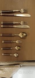 Servizio posate thai in ottone e teak