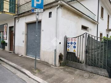 BOX A ISOLA DEL LIRI