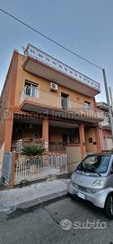 Casa singola con giardino a Fiumefreddo di Sicilia