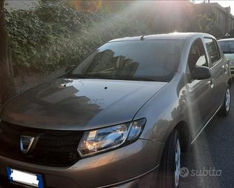 Dacia Sandero, Gpl e benzina.