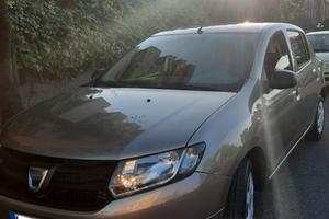 Dacia Sandero, Gpl e benzina.