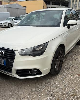 Audi A1 Sportback 1.2 tfsi S-line edition