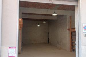 Garage doppio uso deposito  370 €