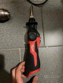 Saldatore compatto a batteria Milwaukee M12 