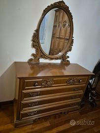 Specchiera da Appoggio e Cassettiera in Legno