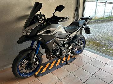 Yamaha mt-09 Tracer 900 2015