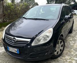 Opel Corsa 1.2 5 porte 110000 km neopatentati