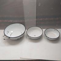 Tris di insalatiere smaltate risalenti anni '60