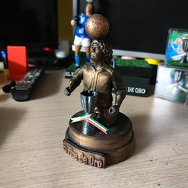 busto Maradona