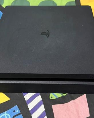 Playstation 4 slim + 3 Giochi + Controller