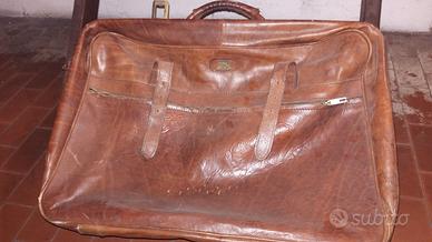 valigia vintage marca the bridge in pelle 