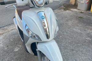 Piaggio Medley 150 ABS - Gomme nuove e revisionato