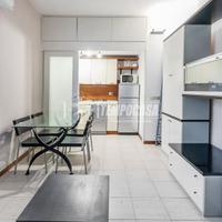 BILOCALE CON TERRAZZO QUARTO PIANO