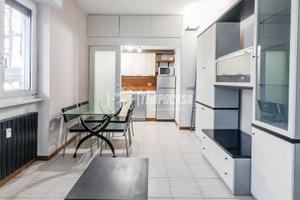 BILOCALE CON TERRAZZO QUARTO PIANO