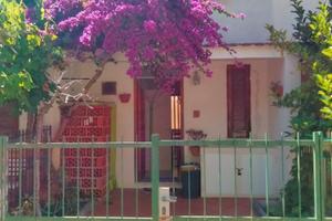 Villetta a schiera su due livelli con giardino
