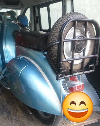 portapacchi e ruota vespa 