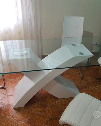 Tavolo moderno in vetro e legno bianco laccato
