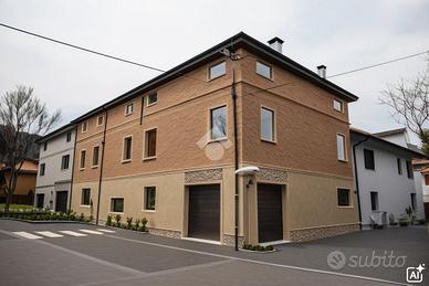 MULTILOCALE A CASTELNUOVO RANGONE