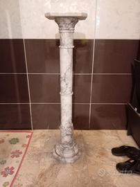 Colonna in marmo di Carrara