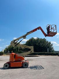 Piattaforma a braccio articolato JLG E 400 AJ