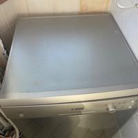 Lavastoviglie BOSCH inox – perfettamente funzionan