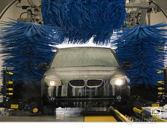 Autolavaggio servito a rulli e a mano a gallarate