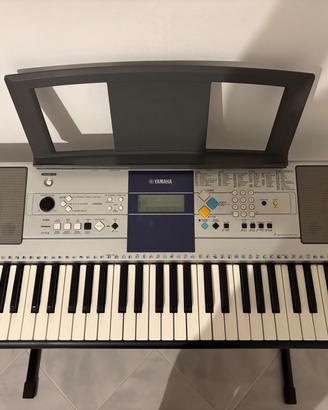 Tastiera Yamaha PSR E-323 con cavalletto