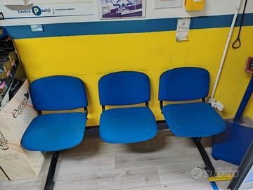 cassa panca a 3 sedute e n 2 sedie per ufficio e 