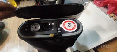 Kit  compressore di gonfiaggio e riparazione 