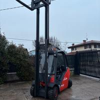 S107 Carello elevatore Linde H20