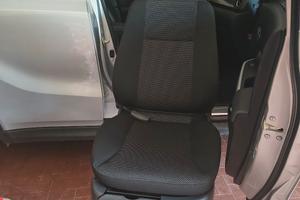 Sedile girevole elettrico Braunability