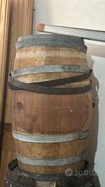 Botte di legno usata da arredamento