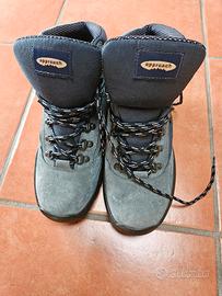 scarpe da montagna 
