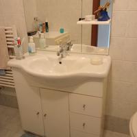 Mobile bagno laccato bianco