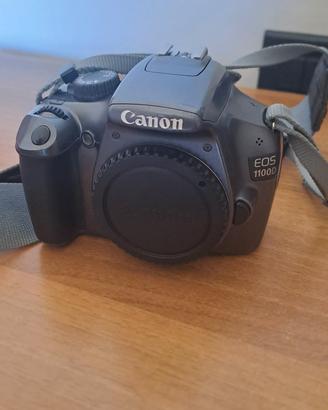 Canon 1100D + obiettivo 18-55 mm e altri pezzi