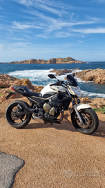 Yamaha xj6 600 (depotenziata a LIBRETTO A2)