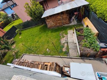 Casa singola con box, cantina e giardino di 300 mq