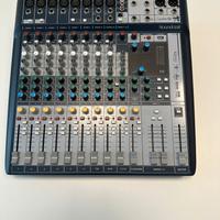 Mixer Soundcraft Signature 12