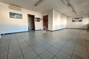 MULTILOCALE A CONEGLIANO