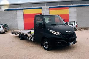 Carroattrezzi Iveco Daily 2023 patente B Rent&Buy 