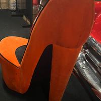 POLTRONE scarpa con tacco