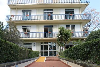 Casa di Riposo "Aura Radiosa"