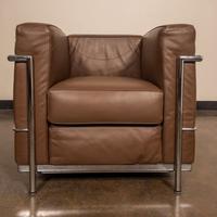 Poltrona LC2 in pelle marrone by MDF ITALIA